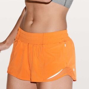 Lululemon Hotty Hot Short II *2.5"
Vivid Amber Sz 8